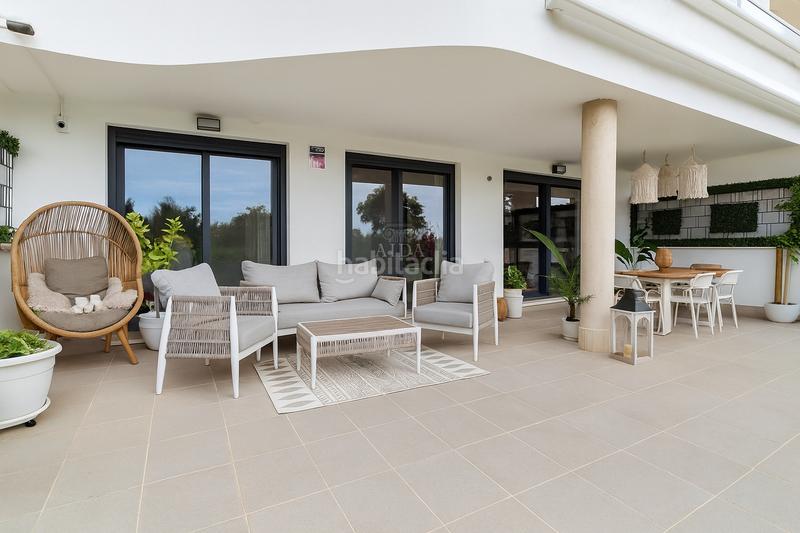 Foto ce7b0d0f-9c27-4599-bdda-94eeff502713. Location appartement avec parking piscine dans La Concha - Resina Golf Estepona