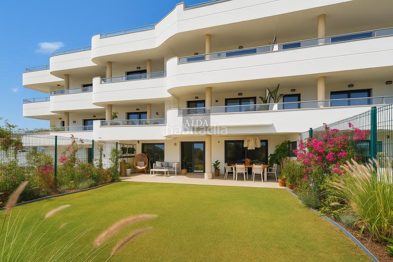 Foto 35b09d81-494a-4245-abaa-e80aee404712. Rent flat with parking pool in La Concha - Resina Golf Estepona