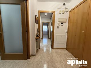 Pis a Campoamor. Piso en venta en creu de barberà sabadell  luminoso, terraza, bi