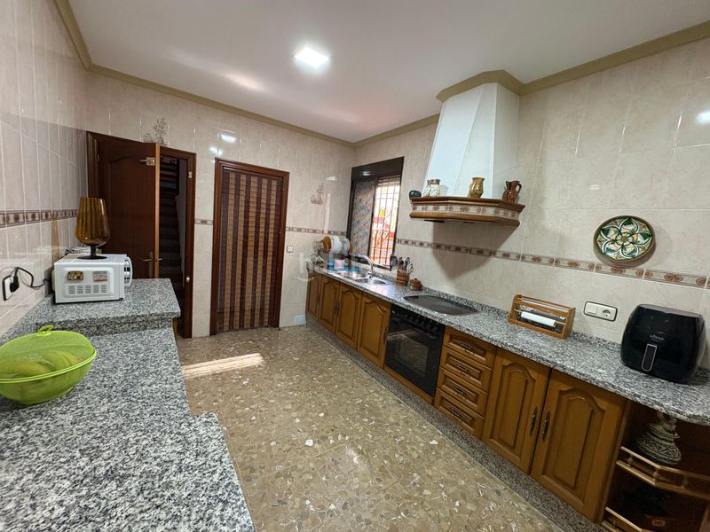 Foto a6097401-1da2-4351-8511-44d784bb0a12. Casa adossada amb xemeneia a El Brillante -El Naranjo - El Tablero Córdoba