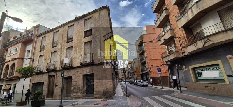 Foto 1ff84998-70dc-4e27-bf46-f550052fe38d. Casa gran casa para reformar en el centro en Centro ciudad Linares