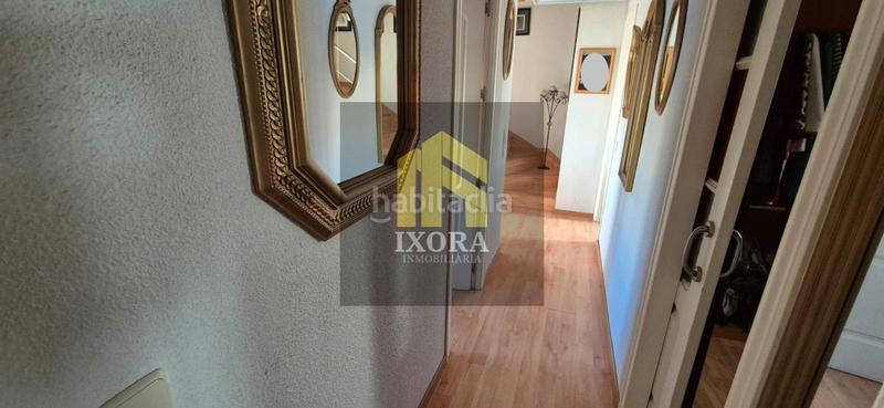 Foto 127db186-38f9-4d81-86bc-1f2ad439f389. House with parking in Zona Hospital Linares