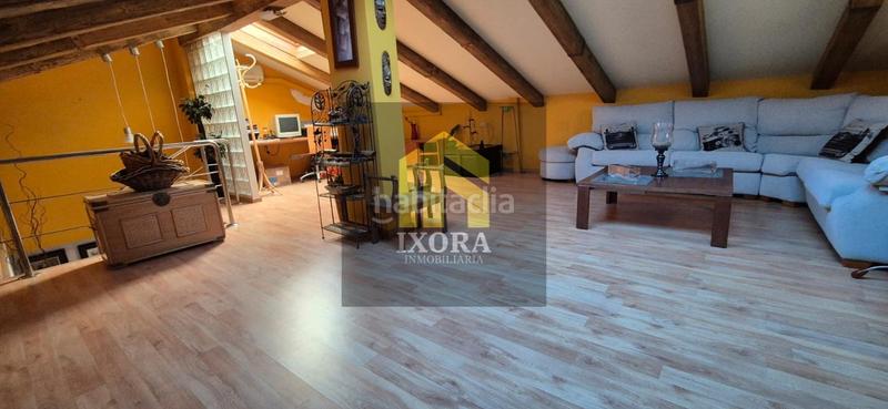 Foto f4b0aa66-8029-4ff0-89c8-63f8318860ce. House with parking in Zona Hospital Linares