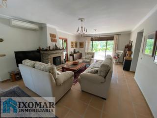 Masia  Estepona. Magnífico chalet con 8000m2 de terreno con piscina