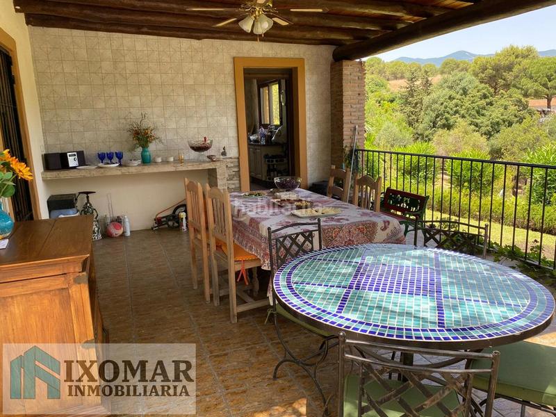 Foto b587e4fb-c0e4-447e-b111-3a12593e33f5. Masía magnífico chalet con 8000m2 de terreno con piscina en Estepona