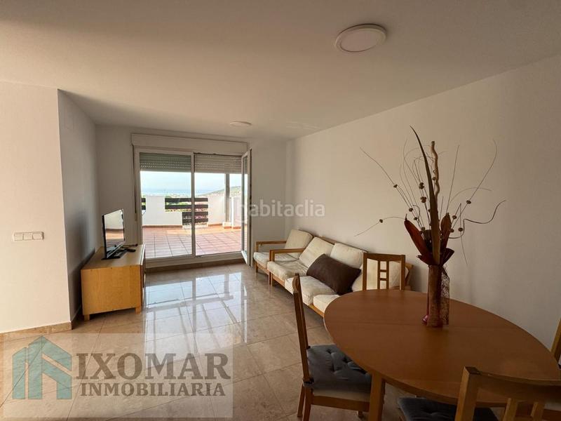 Foto 43512dc0-cd48-4d03-a794-54bc872a700e. Pis a Manilva pueblo Manilva