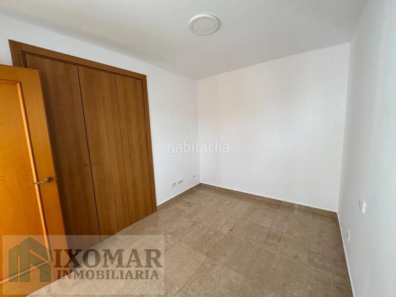 Foto ea7e050a-bc7d-4d51-a9f2-330da7070c37. Pis a Manilva pueblo Manilva