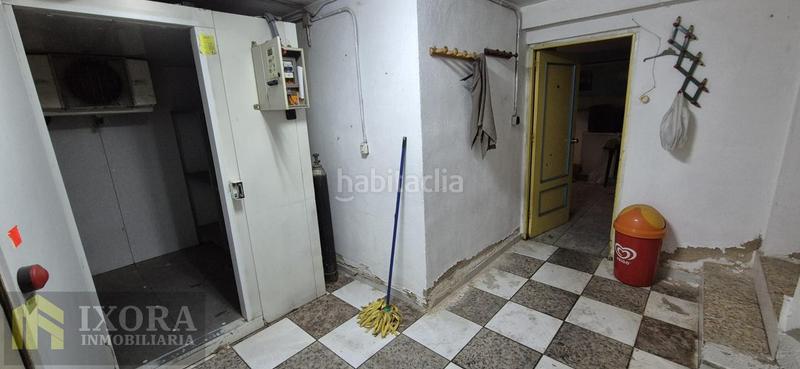 Foto de4c1560-907d-404c-b9fc-121809be26b4. Local comercial gran local en venta en paseo de Linarejos en Linares