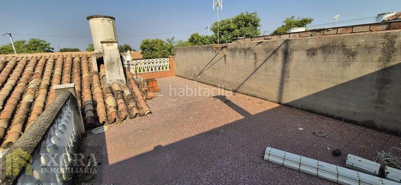 Foto 57e95809-7f8d-4518-920e-6600c9160dd4. Casa  para reformar en el barrio de villalonga en Linares