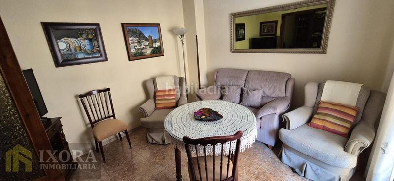 Foto b36a9f02-1c82-43d8-92a0-7e7d9eca8111. Piso gran piso en calle julio burell en Linarejos Linares