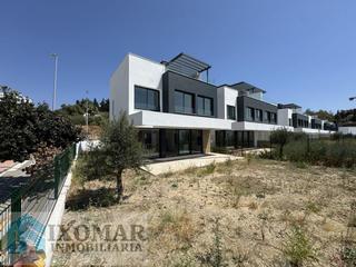 Casa  Estepona. Villa de diseño en estepona