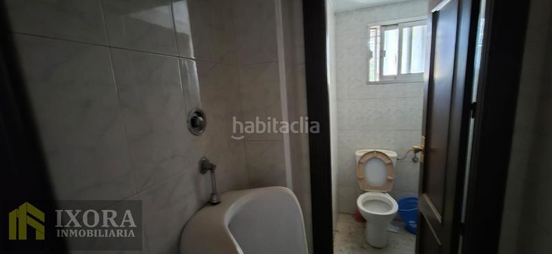 Foto c947c7fc-9024-454b-819e-bd49644cf7b3. Local comercial a Centro ciudad Linares