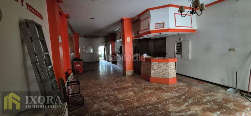 Foto f809cd7c-fa5b-46df-b008-08e423cfef6b. Local comercial a Centro ciudad Linares