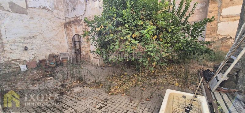 Foto e7ea76b2-720f-45e7-b1a2-bb26ee46501e. Casa amb aparcament a Centro ciudad Linares