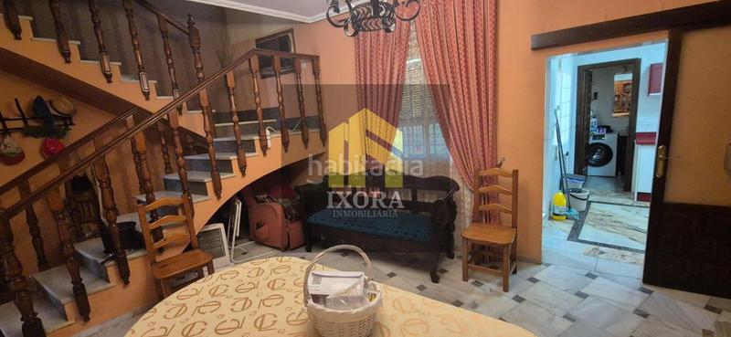 Foto 05f7620a-45cf-42aa-af02-5b1af9e00eef. House with parking in Zona Hospital Linares