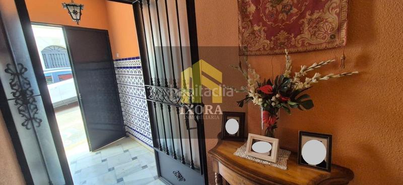 Foto 1e8d2214-ab7c-44e9-8039-d0560d20bf39. House with parking in Zona Hospital Linares