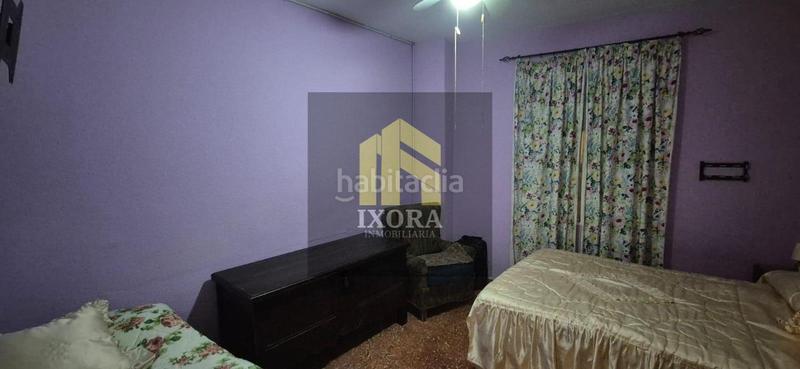 Foto 5dfa0930-02d7-4684-92b1-47f1b5076a08. House with parking in Zona Hospital Linares