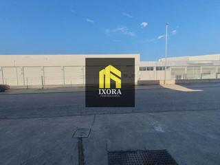 Bâtiment à usage industriel  Los rubiales. Gran nave con parcela 2500m2 en linares