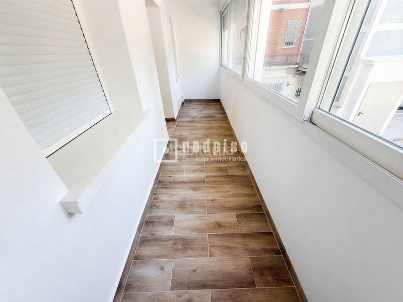 Foto 21aa456d-9d00-4d98-bdfb-b26e15be6fe4. Piso en Pinar del Rey Madrid