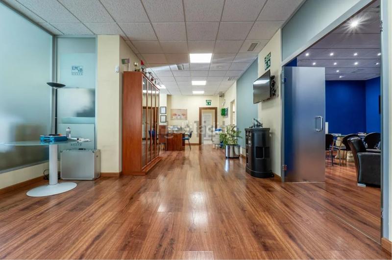 Foto 9014738d-dd31-4811-b7a5-6edf26e6f6e9. Locale commerciale in Barrio de Zaidín Granada