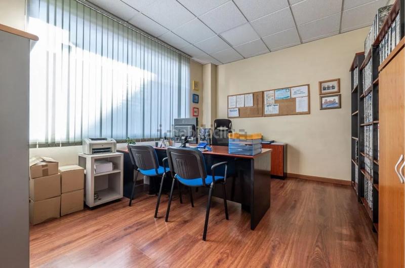 Foto ffde7869-e733-4a9b-a7d5-aeaea402c5df. Locale commerciale in Barrio de Zaidín Granada