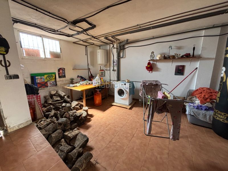 Foto 0e18a909-fb03-4db4-89dd-347ffac029b3. Casa adossada amb xemeneia calefacció aparcament a Malahá (La)