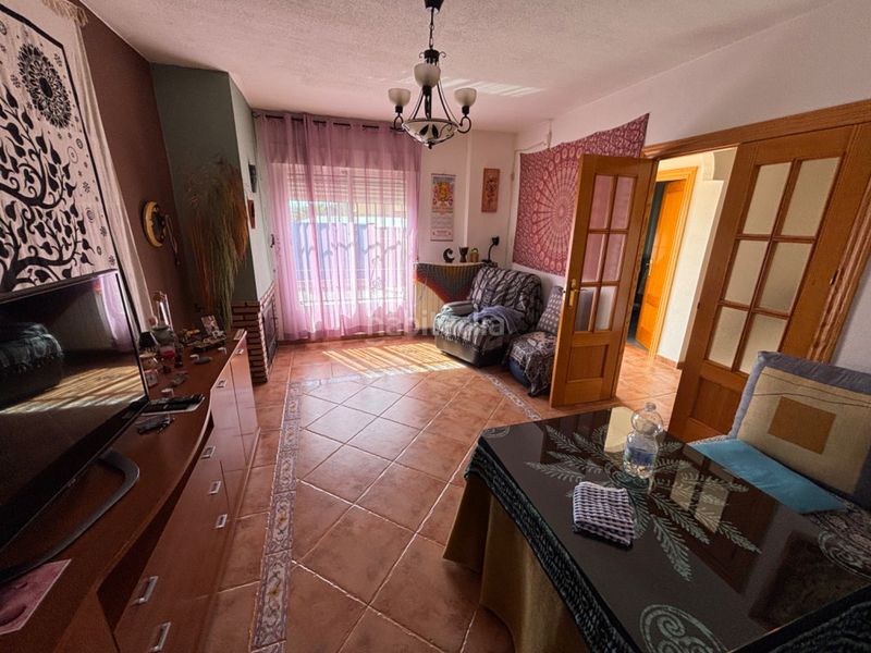 Foto 64c8d056-dc8e-40ca-b43a-d5ec0be990ca. Casa adossada amb xemeneia calefacció aparcament a Malahá (La)