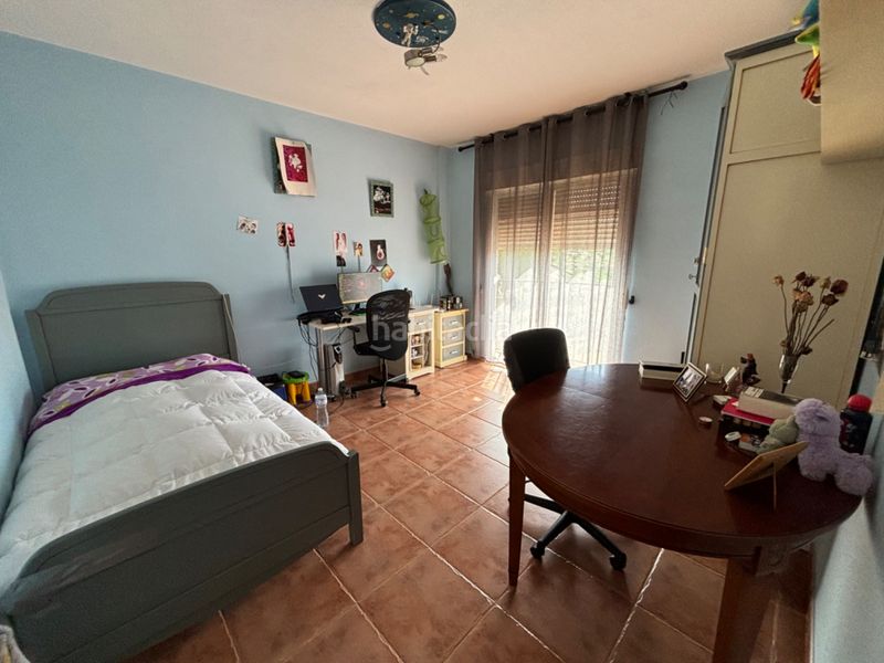 Foto a8585f2c-b95a-4d50-ad13-73116607e7f4. Casa adossada amb xemeneia calefacció aparcament a Malahá (La)