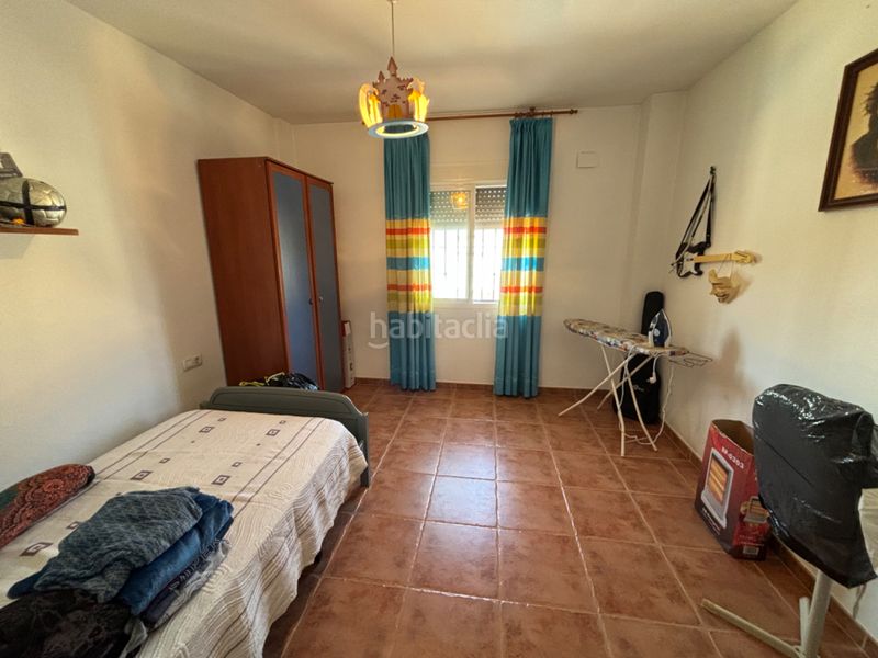 Foto bb2daac4-0236-40d7-b239-936e409e0c5d. Casa adossada amb xemeneia calefacció aparcament a Malahá (La)