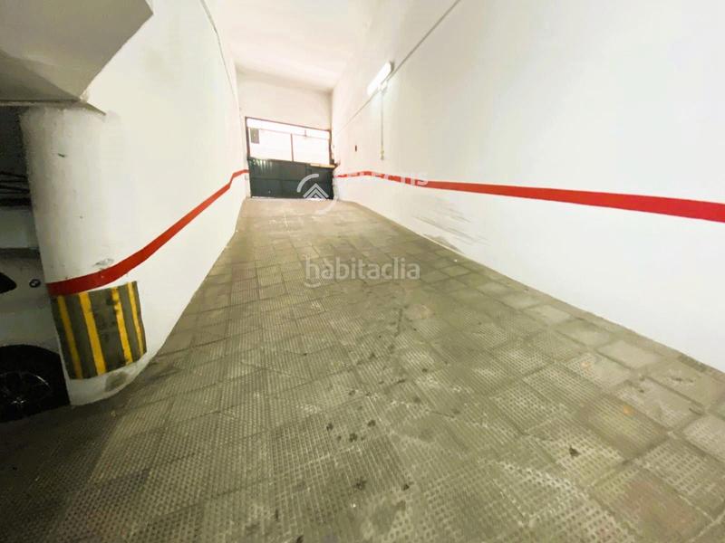 Foto 687b5737-f079-4861-890a-0bbc4b1ddf25. Parking coche plaza de parking en pleno Centro ciudad en Huelva