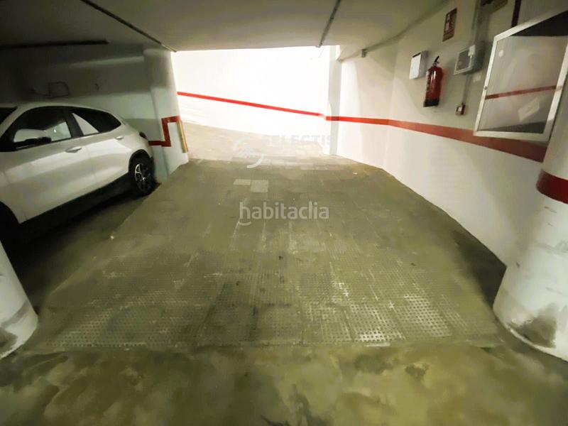 Foto dc50a96b-7cb8-402b-b1ed-7b2233cd4358. Parking coche plaza de parking en pleno Centro ciudad en Huelva