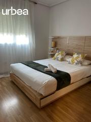 Pis a Puerto Marina. Excelante vivienda en benalmadena de 3 dormitorios, dos baños ,