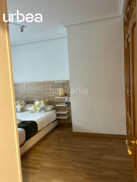 Foto c055e457-74b0-4081-9b6a-cc3d509adefb. Pis amb aparcament a Puerto Marina Benalmádena