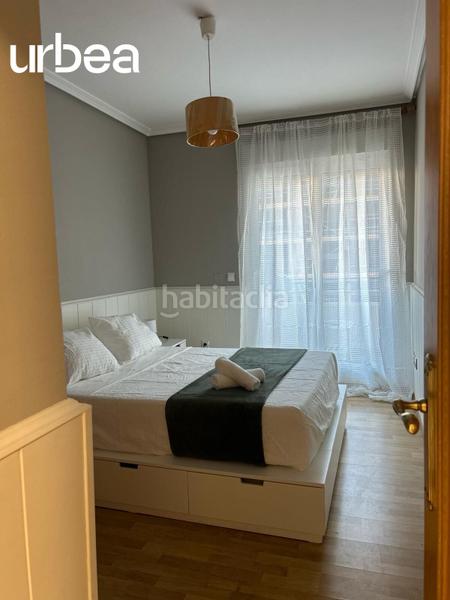 Foto ed50eed1-afe3-4a79-b0ae-ab0c3413ab0c. Pis amb aparcament a Puerto Marina Benalmádena