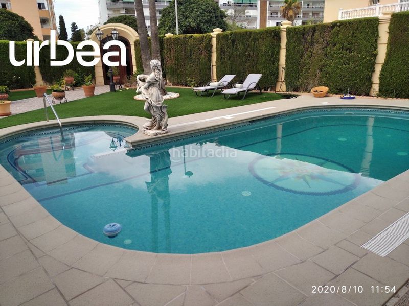 Foto e2fadba0-cff8-44b1-b62e-edb98593fa2a. Xalet amb calefacció aparcament piscina a Los Álamos Torremolinos