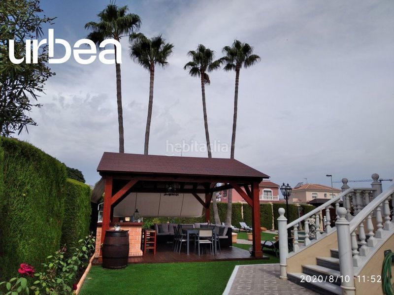 Foto cf7be688-05e6-4ca6-b652-bcbb5935c8f9. Chalet increíble chalet independiente Los Álamos!! en Torremolinos