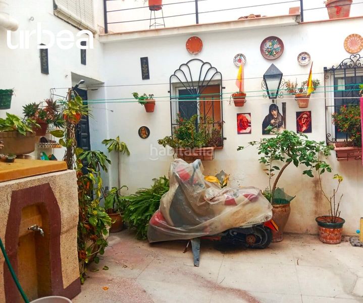 Foto 658c9203-a3a8-4003-8580-d804c2a09188. Casa a La Trinidad Málaga