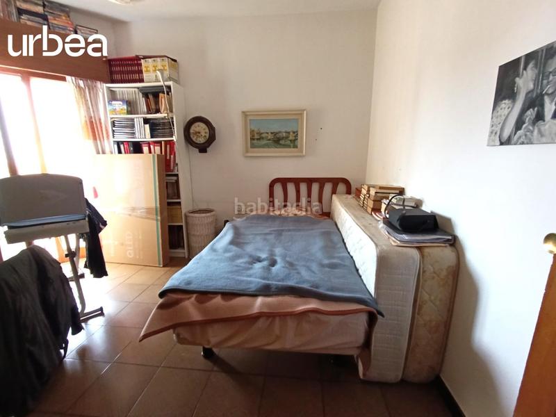 Foto 0253023e-12f8-4892-a87c-dd33a6876679. Piso gran piso en zona avenida andalucia con 4 habs antes 5 en Málaga
