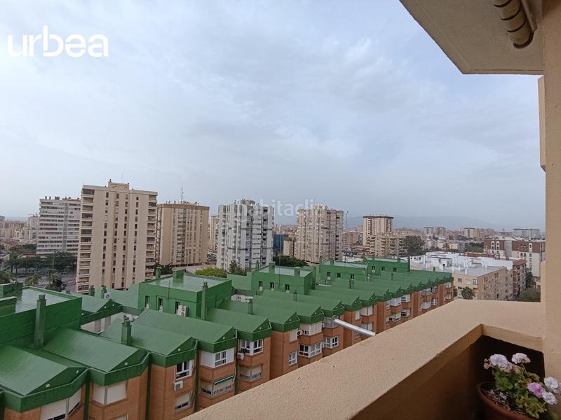 Foto 165040c9-a891-4bd5-b177-d9018485be61. Piso gran piso en zona avenida andalucia con 4 habs antes 5 en Málaga