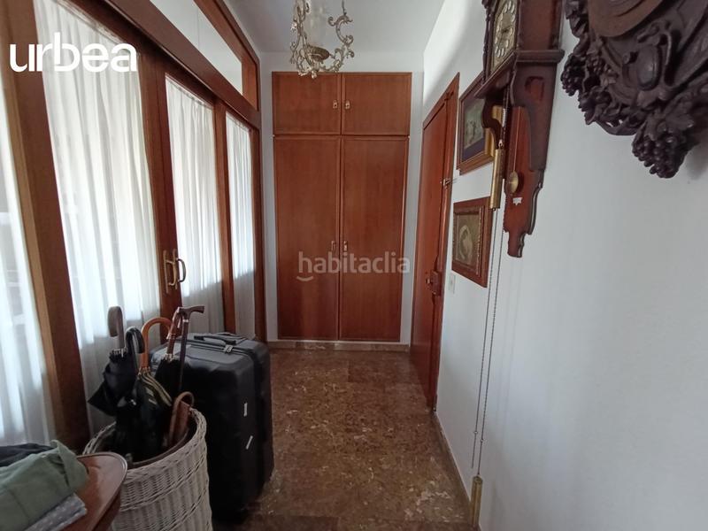 Foto 7dd493a8-5a4f-4803-80a3-258b4d937c76. Piso gran piso en zona avenida andalucia con 4 habs antes 5 en Málaga
