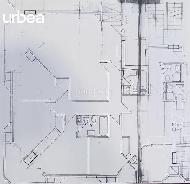 Foto 954e65a1-53a7-4771-a639-6c448a371b3d. Piso gran piso en zona avenida andalucia con 4 habs antes 5 en Málaga
