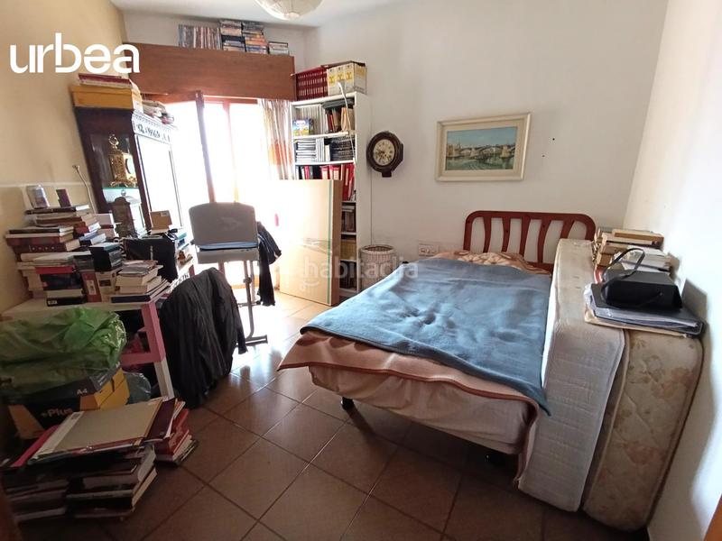 Foto c6608470-64fe-40ff-9a84-af7c43795dda. Piso gran piso en zona avenida andalucia con 4 habs antes 5 en Málaga