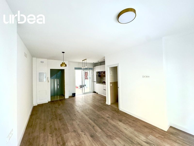 Foto e74ac110-cac3-4694-b248-31dc5482e5d4. Pis amb calefacció a Los Castillejos - La Trinidad Málaga