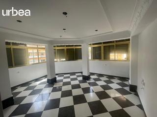 Flat  Carpio. Luminoso piso en huelin a 5 min de la playa, ideal para vivir o