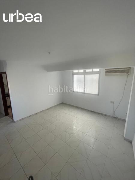 Foto 35a794c3-102c-4629-8096-22fc2f2be37e. Piso estupendo pisos en planta alta en el torcal. en Málaga