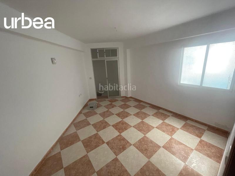 Foto 5c84e107-1b70-434d-b69a-600286243d0d. Piso estupendo pisos en planta alta en el torcal. en Málaga