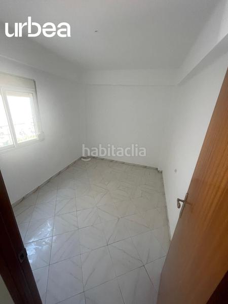 Foto e35678b1-5393-441f-b65a-eb6b5fdd95ee. Piso estupendo pisos en planta alta en el torcal. en Málaga