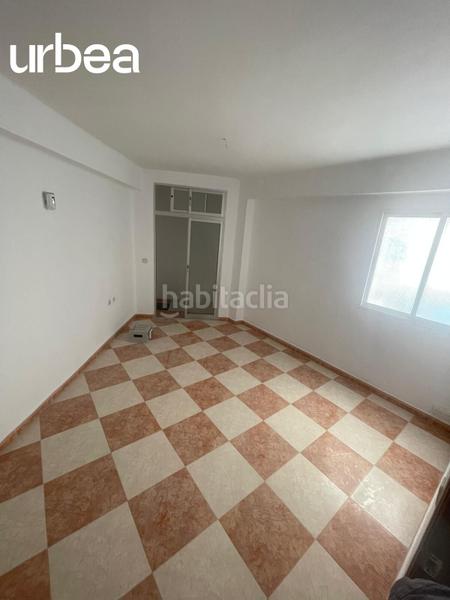 Foto f0e00b3c-c95f-4fd1-8e67-ae102108741d. Piso estupendo pisos en planta alta en el torcal. en Málaga