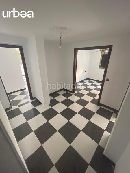 Foto 1d491fd1-ba75-47e7-9e3d-72a56e1e16df. Piso luminoso piso en huelin a 5 min de la playa, ideal para vivir o invertir en Málaga