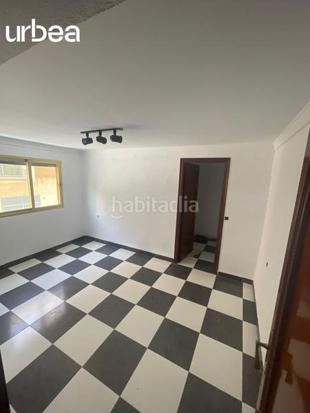 Foto a1742950-aa4e-4f36-9f0d-4f69817285e1. Piso luminoso piso en huelin a 5 min de la playa, ideal para vivir o invertir en Málaga